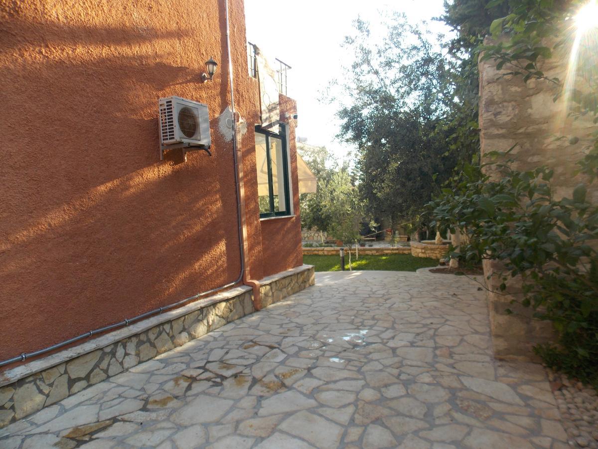 Elvin Apartments Sarande Bagian luar foto