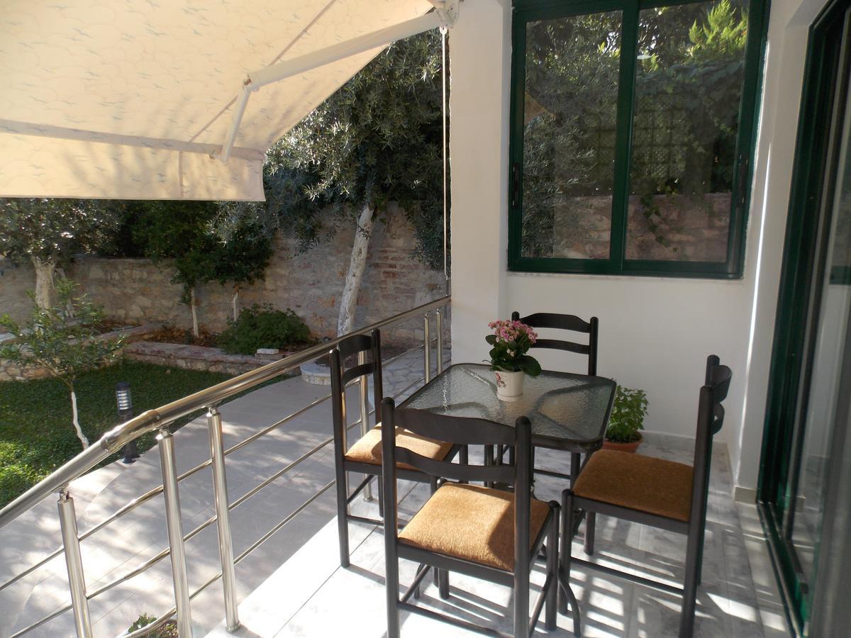 Elvin Apartments Sarande Bagian luar foto