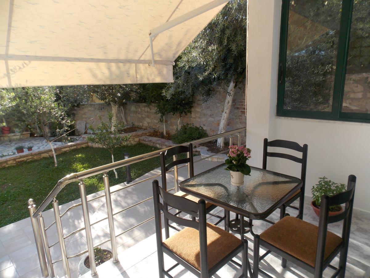 Elvin Apartments Sarande Bagian luar foto